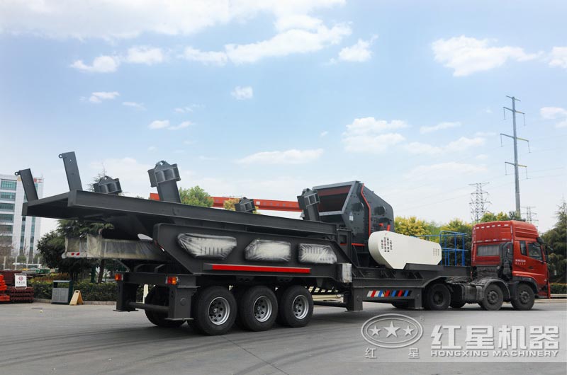 半掛車牽引移動 半掛車牽引移動