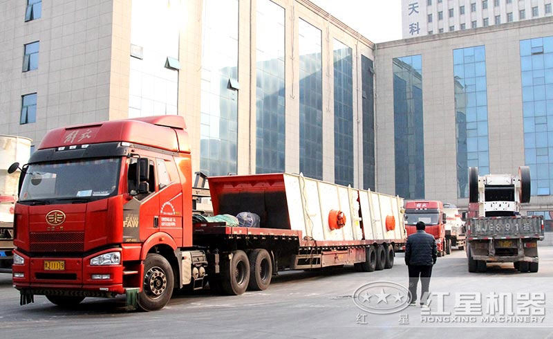 圓振動篩裝車完成準備發貨中 圓振動篩裝車完成準備發貨中