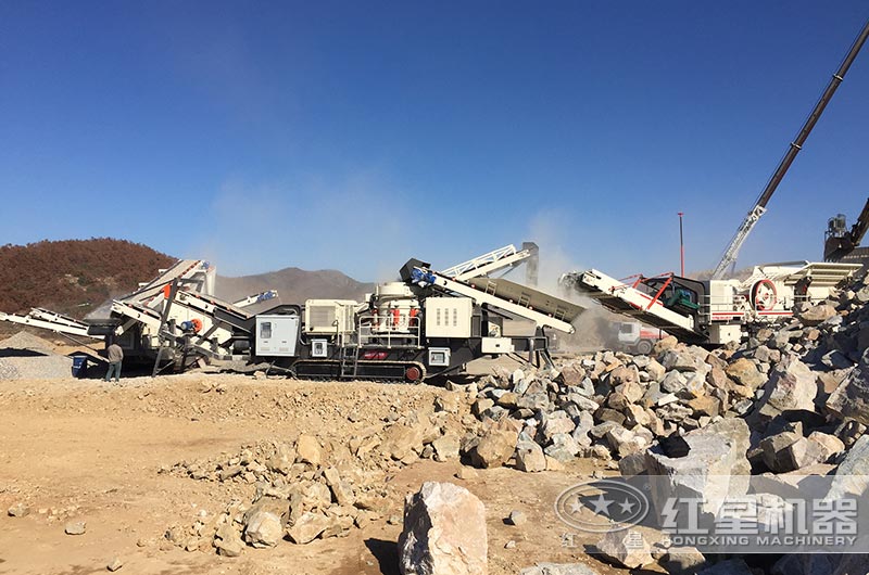 移動石子破碎機生產現場 移動石子破碎機生產現場