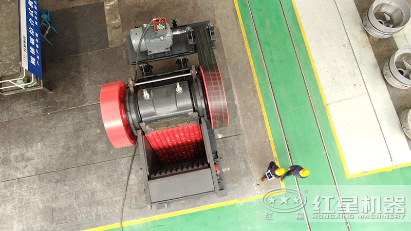 粗料破碎機一臺多少錢，每小時產量多少噸，有沒有現場視頻